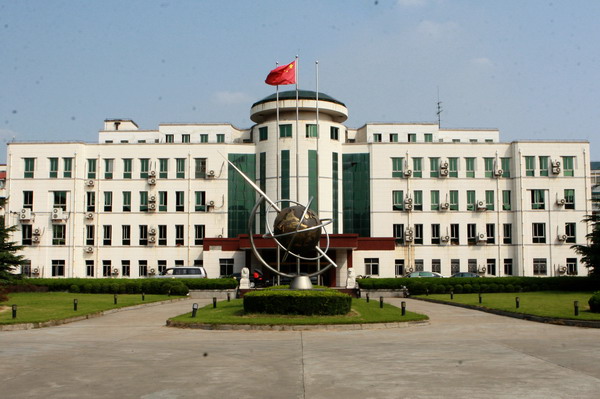 �߾���������